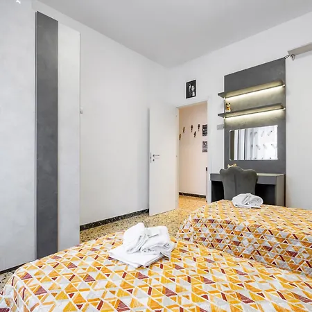 Woodstick House Apartment